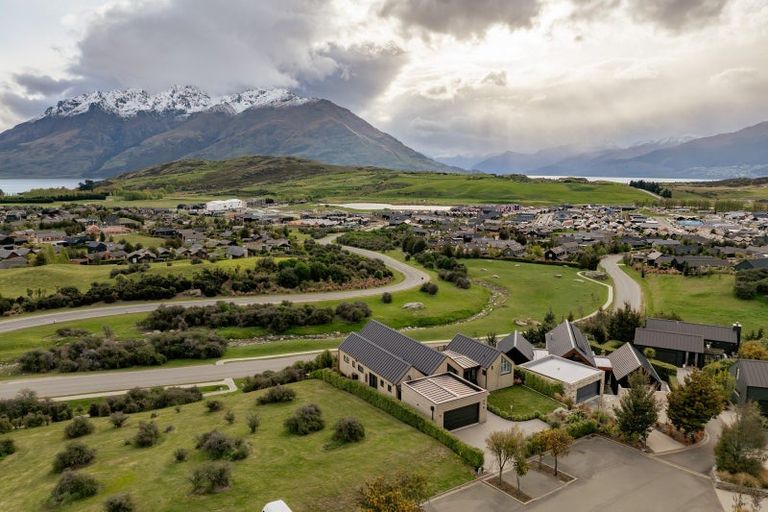 Photo of property in 4 Mckellar Drive, Jacks Point, Queenstown, 9371