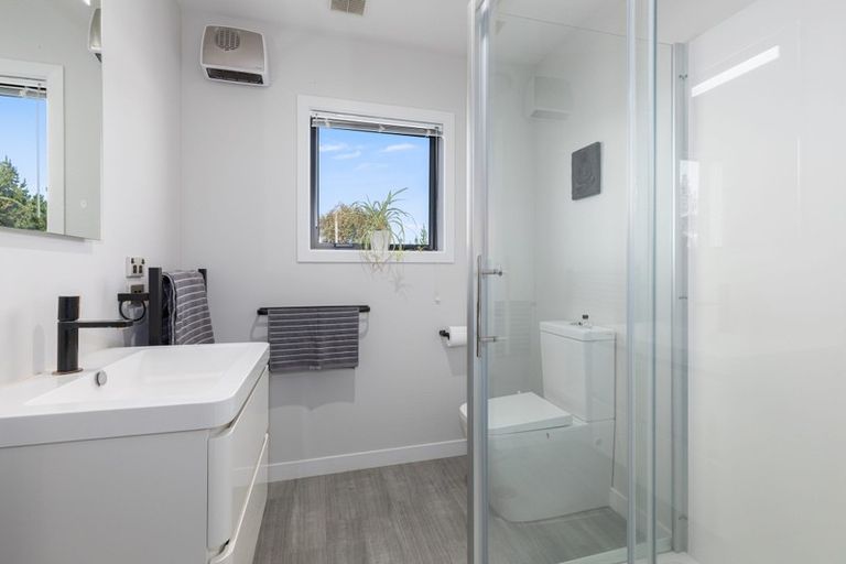 Photo of property in 154 Endeavour Drive, Whitby, Porirua, 5024