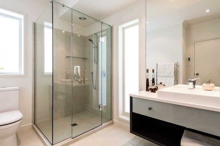 Photo of property in 30 Lake View Road, Takapuna, Auckland, 0622