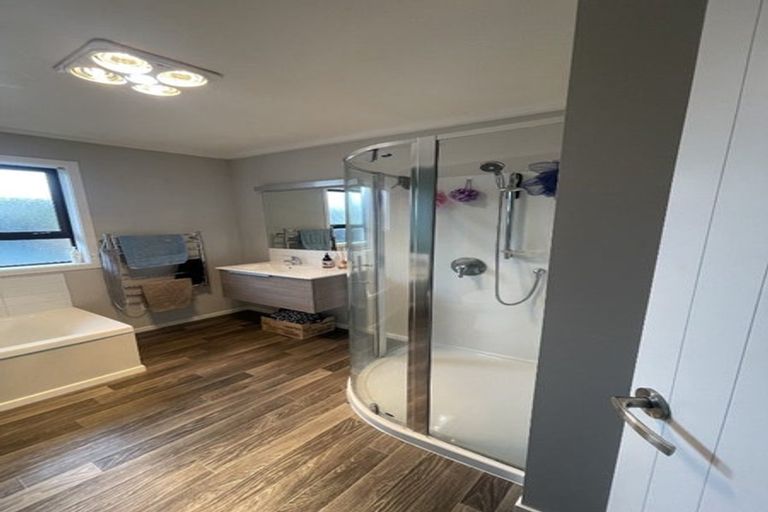 Photo of property in 74 Muller Road, Blenheim, 7201