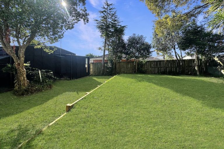 Photo of property in 11 Rowan Terrace, Te Atatu South, Auckland, 0610