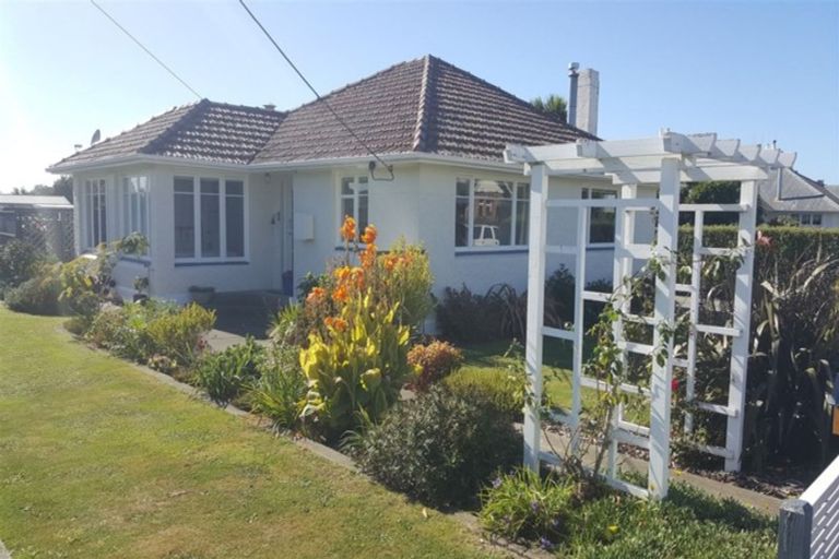 Photo of property in 4 Meyer Street, Waimate, 7924