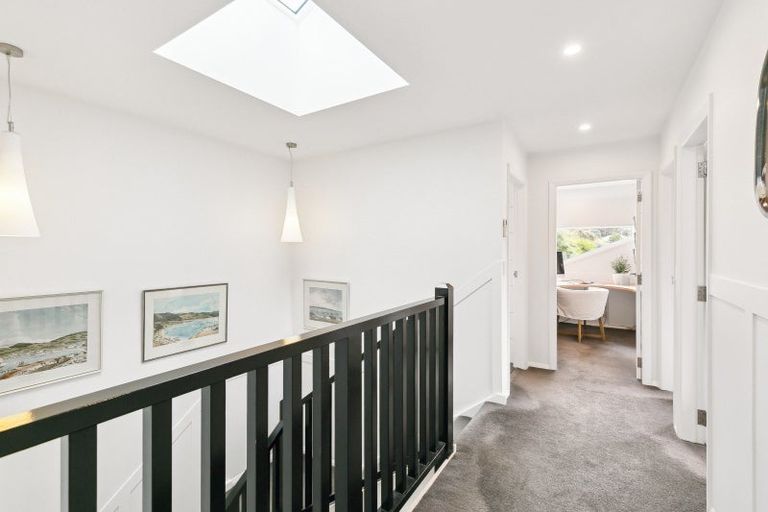 Photo of property in 8 Lochiel Road, Khandallah, Wellington, 6035