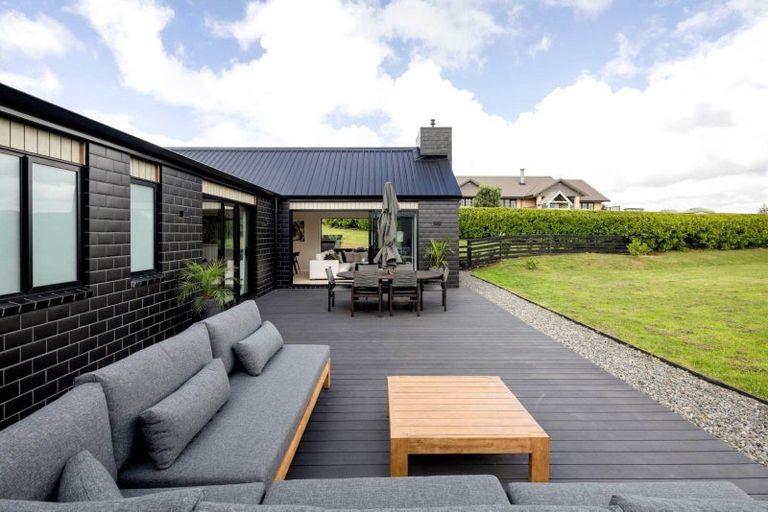 Photo of property in 15 Fraser Road, Pokeno, 2471