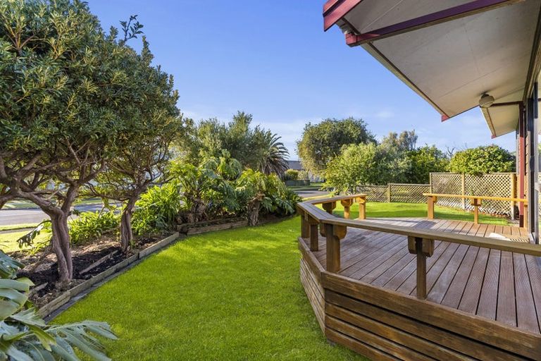 Photo of property in 10 Eastern Beach Road, Eastern Beach, Auckland, 2012