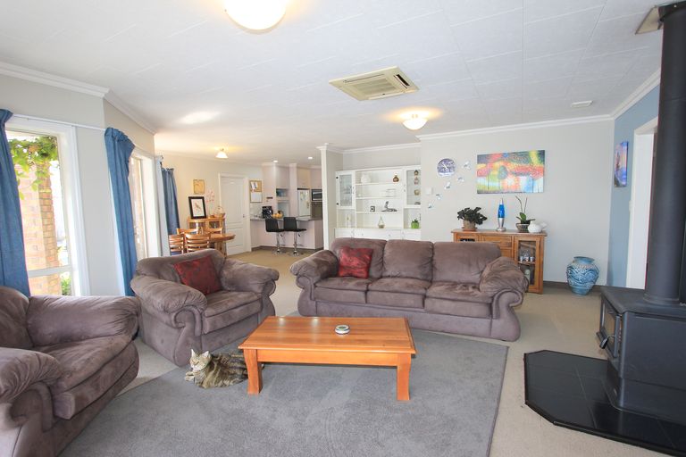 Photo of property in 17a Lucas Street, Riversdale, Blenheim, 7201