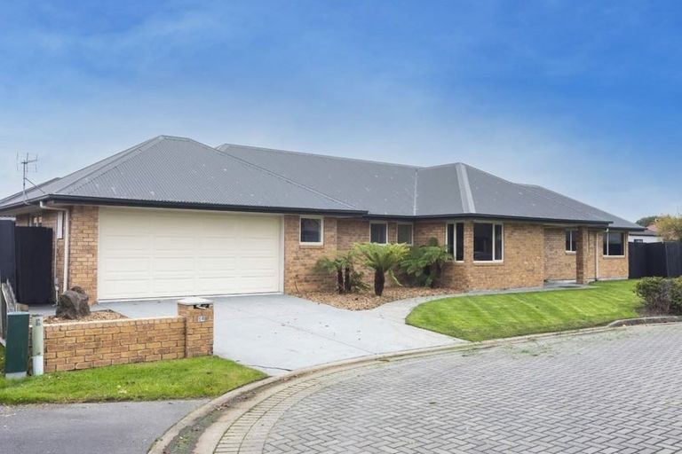 Photo of property in 18 Montego Close, Shirley, Christchurch, 8052
