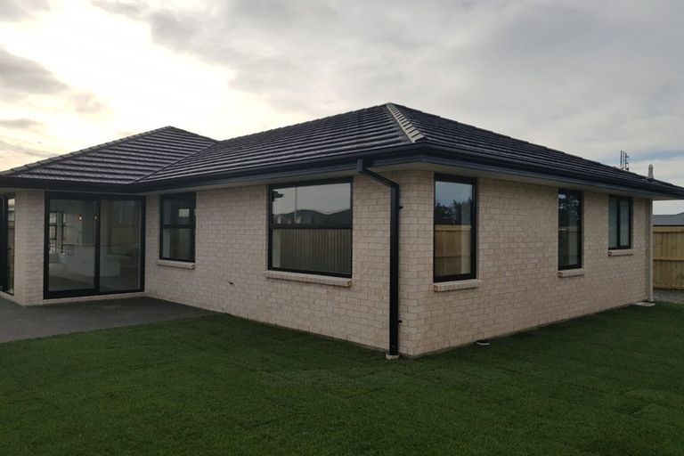 Photo of property in 4 Dallimore Drive, Belfast, Christchurch, 8051