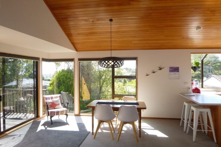 Photo of property in 2/24 Nigel Road, Browns Bay, Auckland, 0630