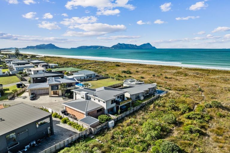 Photo of property in 155 Bream Bay Drive, Ruakaka, 0116