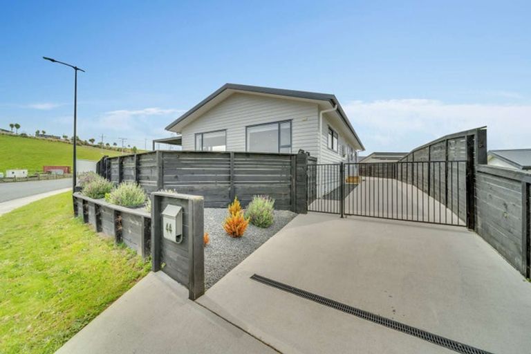 Photo of property in 44 Mcneil Street, Balclutha, 9230