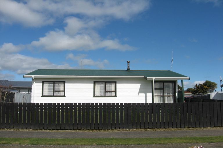 Photo of property in 8 Skye Street, Levin, 5510