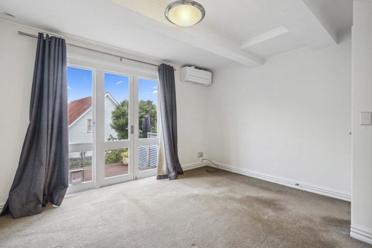 Photo of property in 24 Charlotte Avenue, Brooklyn, Wellington, 6021