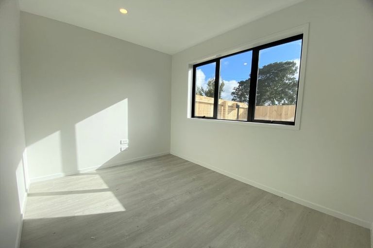 Photo of property in 2/23 View Road, Papakura, 2110