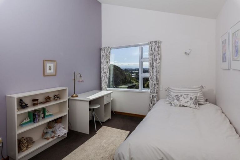 Photo of property in 6 Lucknow Place, Cashmere, Christchurch, 8022