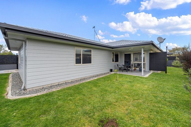 Photo of property in 8 Donegal Place, Katikati, 3129
