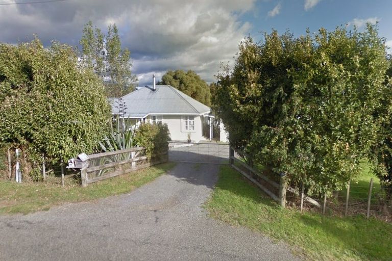 Photo of property in 75 Muhunoa Road West, Ohau, Levin, 5570