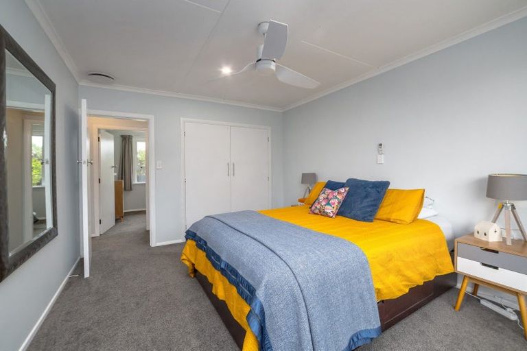 Photo of property in 14 Mahupuku Street, Greytown, 5712