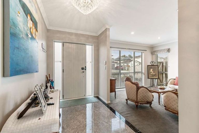 Photo of property in 6 Castlederg Drive, Flat Bush, Auckland, 2019