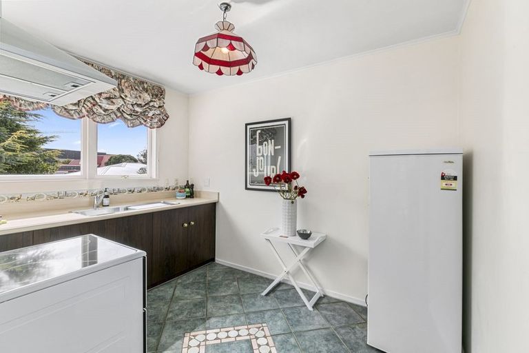 Photo of property in 49c Laings Road, Hutt Central, Lower Hutt, 5010