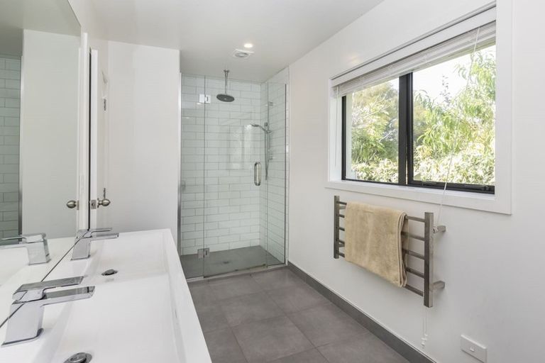 Photo of property in 10 Epping Place, Burnside, Christchurch, 8053