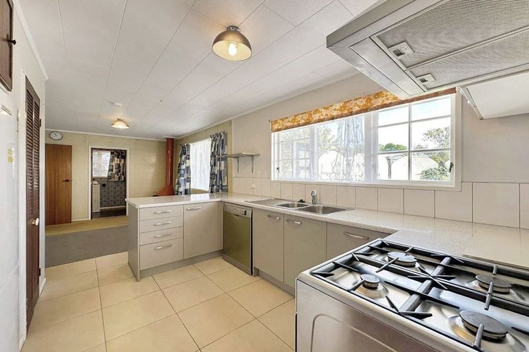 Photo of property in 5 Treadwell Street, Springvale, Whanganui, 4501