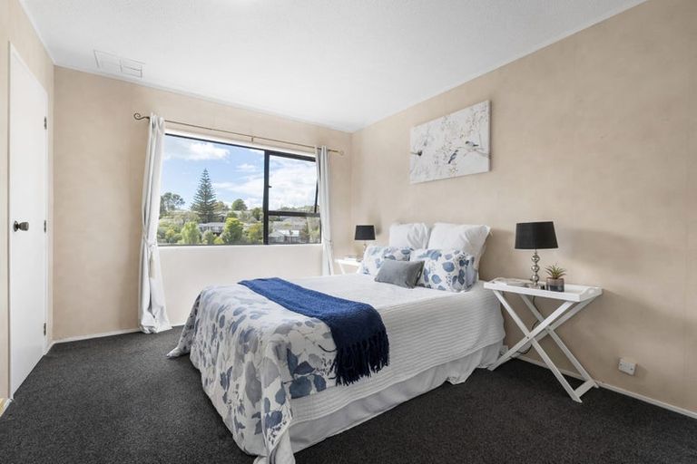 Photo of property in 3/75 Stanley Road, Glenfield, Auckland, 0629
