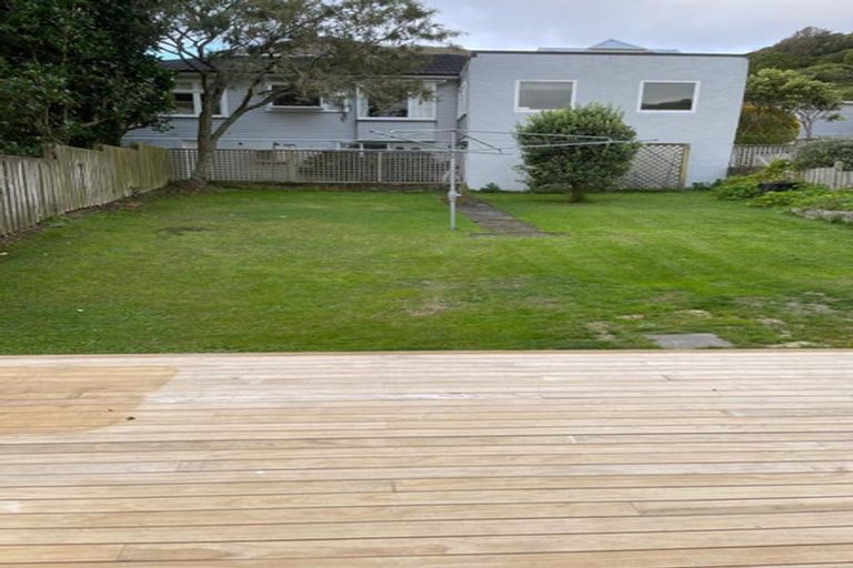 Photo of property in 21 Burrows Avenue, Karori, Wellington, 6012