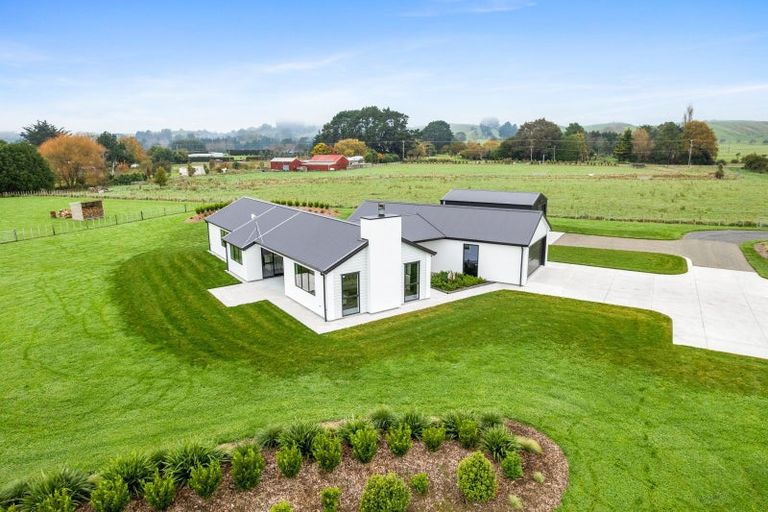 Photo of property in 18 Ranfurly Road, Pahiatua, 4984