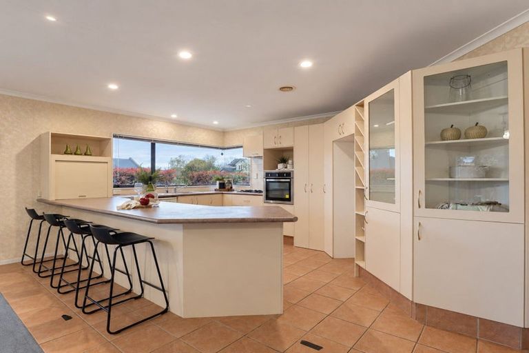 Photo of property in 1 Roderick Place, Rototuna, Hamilton, 3210