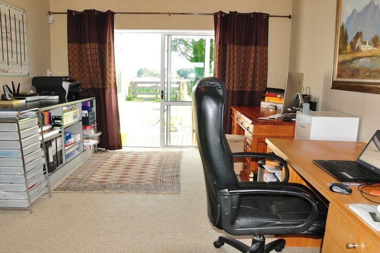 Photo of property in 140 Leen Road, Rongotea, Palmerston North, 4473
