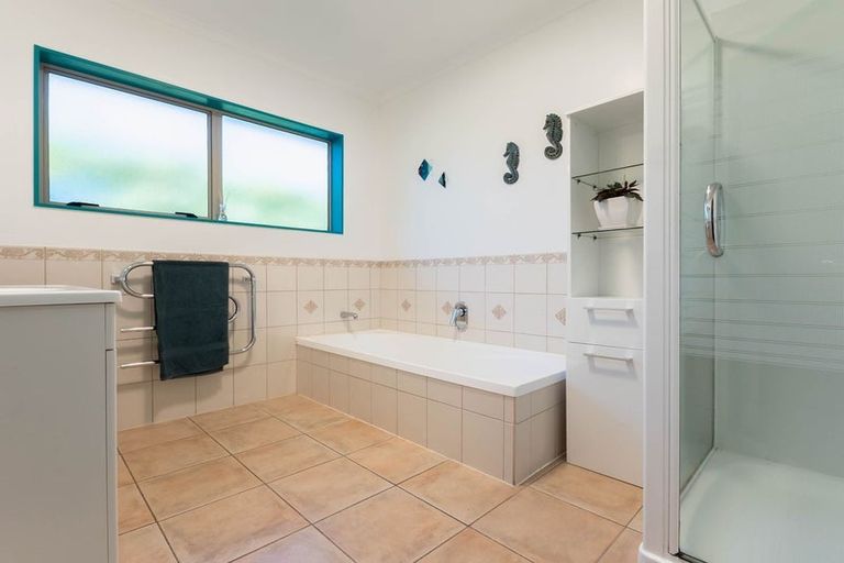 Photo of property in 39 Wood Leigh, Paraparaumu Beach, Paraparaumu, 5032