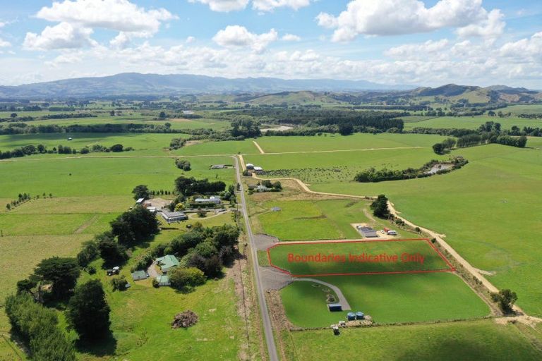 Photo of property in 48 Oparatai Road, Mangatainoka, Pahiatua, 4982