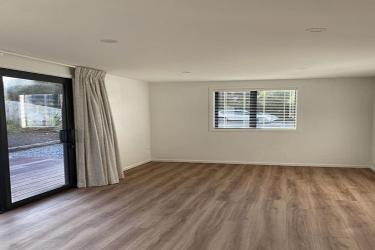 Photo of property in 77 Oregon Drive, Kelvin Heights, Queenstown, 9300