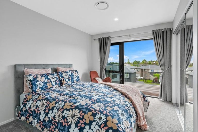 Photo of property in 4 Tawapou Close, Massey, Auckland, 0614