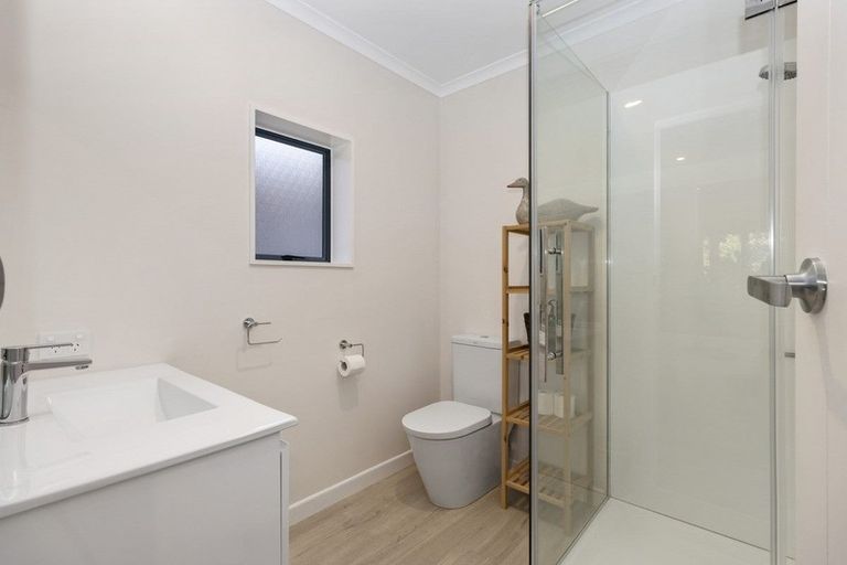 Photo of property in 112h Lake Road, Frankton, Hamilton, 3204