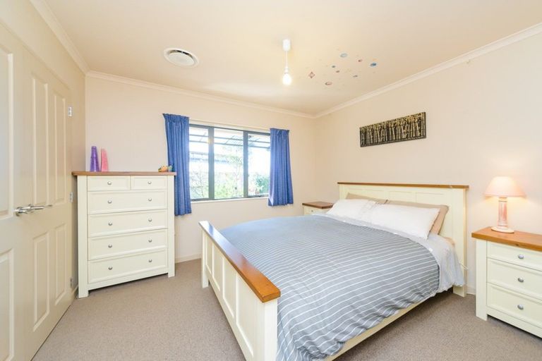 Photo of property in 2 Ranui Place, Feilding, 4702