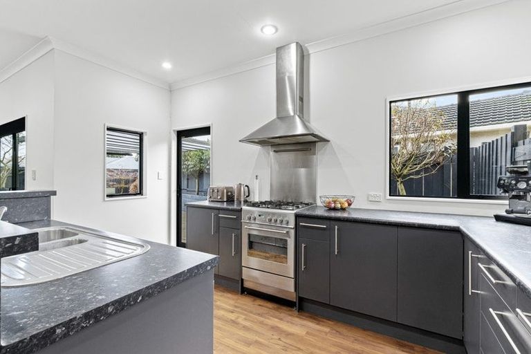 Photo of property in 2 Pharazyn Street, Feilding, 4702