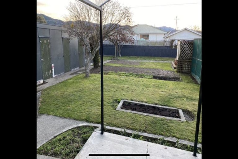 Photo of property in 4 Smith Street, Waimate, 7924