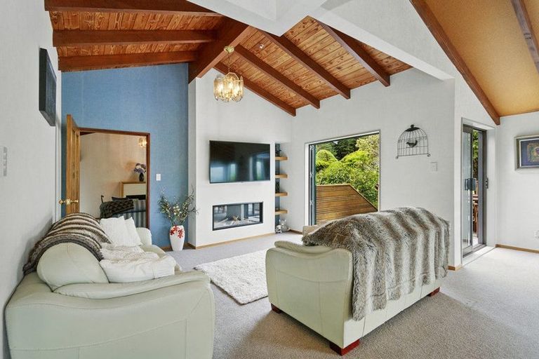 Photo of property in 47 Peterhouse Street, Tawa, Wellington, 5028