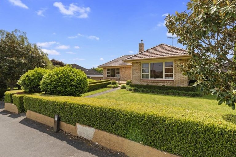 Photo of property in 43 Cambridge Road, Hillcrest, Hamilton, 3216