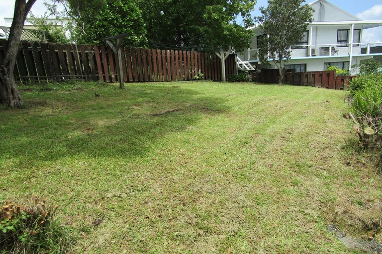 Photo of property in 15 Yorke Road, Haruru, 0204