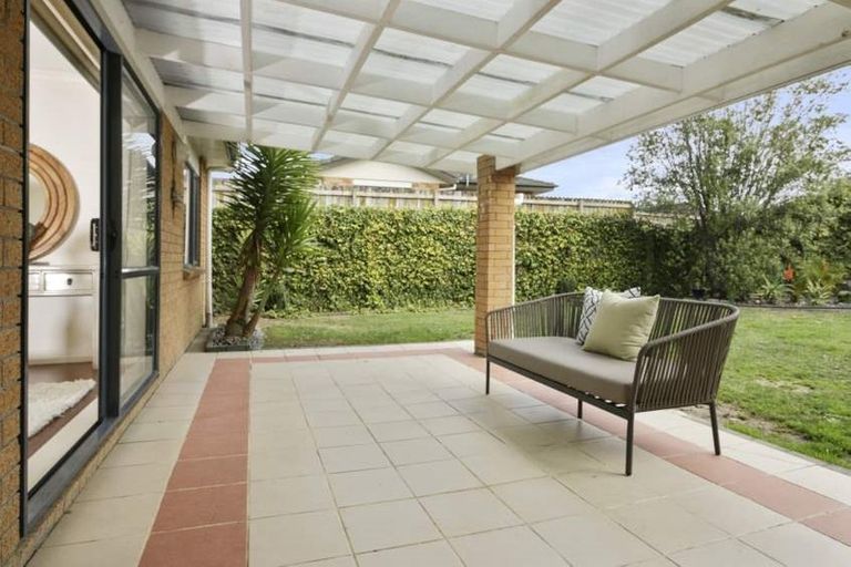 Photo of property in 24 Donegal Park Drive, Flat Bush, Auckland, 2019