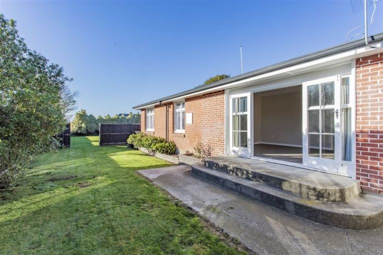 Photo of property in 36 Main North Road, Woodend, 7610