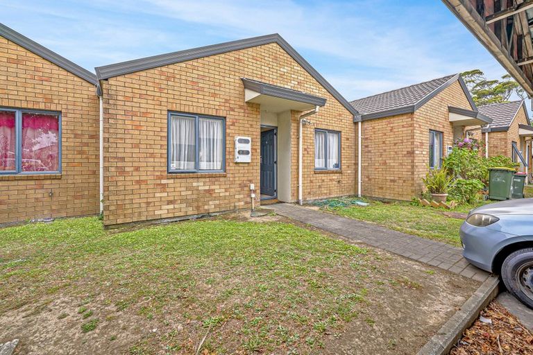 Photo of property in 11/202 Massey Road, Mangere East, Auckland, 2024