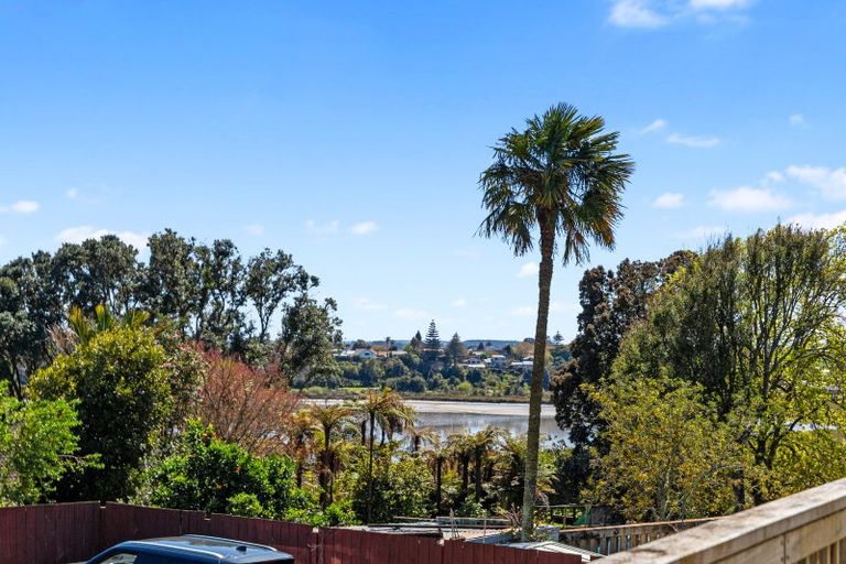 Photo of property in 4 Margaret Road, Bellevue, Tauranga, 3110