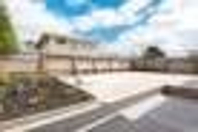 Photo of property in 80 Roberts Road, Te Atatu South, Auckland, 0610