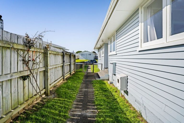 Photo of property in 48 Marama Crescent, Spotswood, New Plymouth, 4310