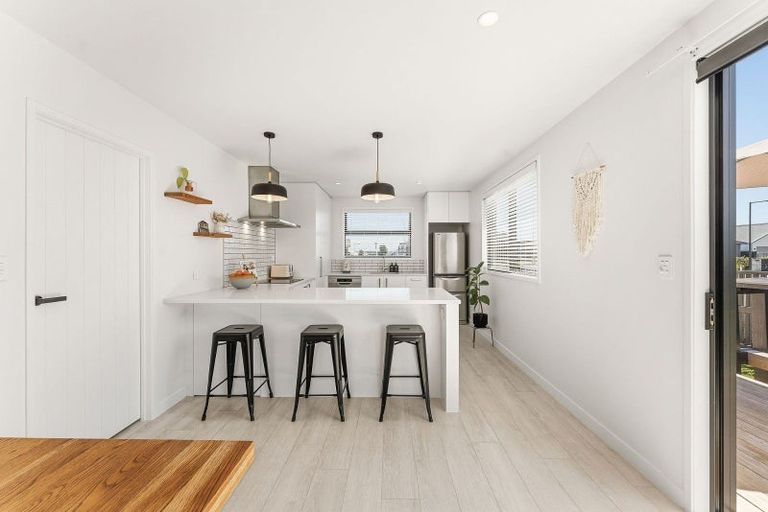 Photo of property in 1 Chrysler Street, Papamoa, 3118