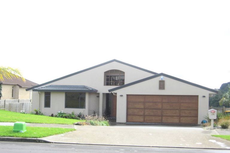 Photo of property in 24 Lamia Place, The Gardens, Auckland, 2105